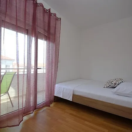 Mila Apartamento Vodice